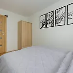 Bright With Air Conditioning In The Capital By Renters Apartment *